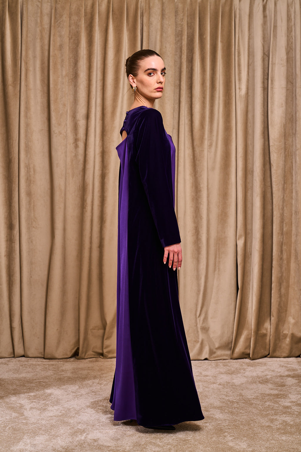 2606